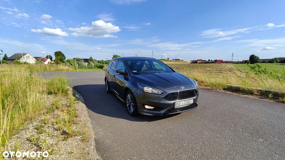 Ford Focus 1.5 EcoBoost ST-Line ASS - 1