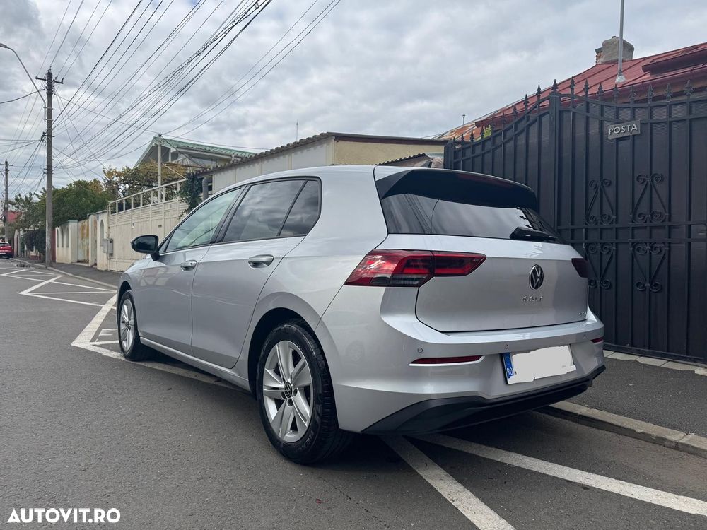 Volkswagen Golf 1.0 eTSI DSG MHEV Life - 2