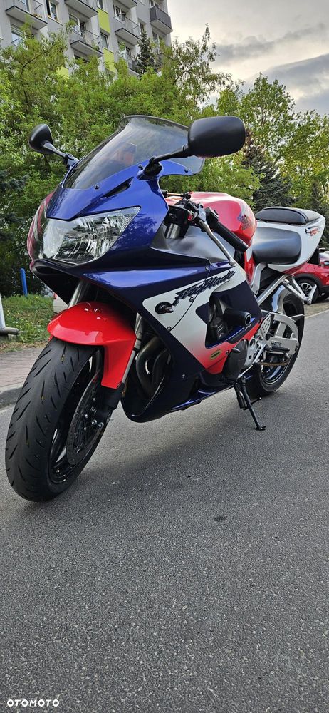 Honda CBR - 8