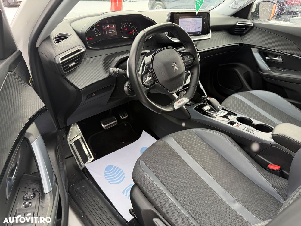 Peugeot 2008 1.5 BlueHDI EAT8 STT GT Pack - 25