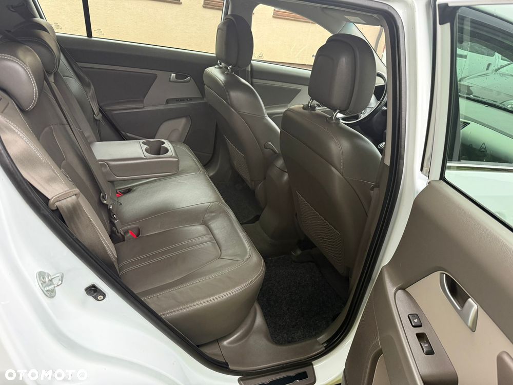 Kia Sportage 2,0 CRDI 2WD Vision - 10