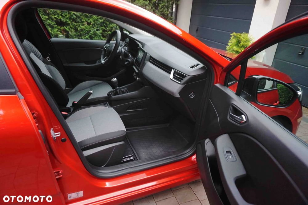 Renault Clio 1.0 TCe Evolution - 17