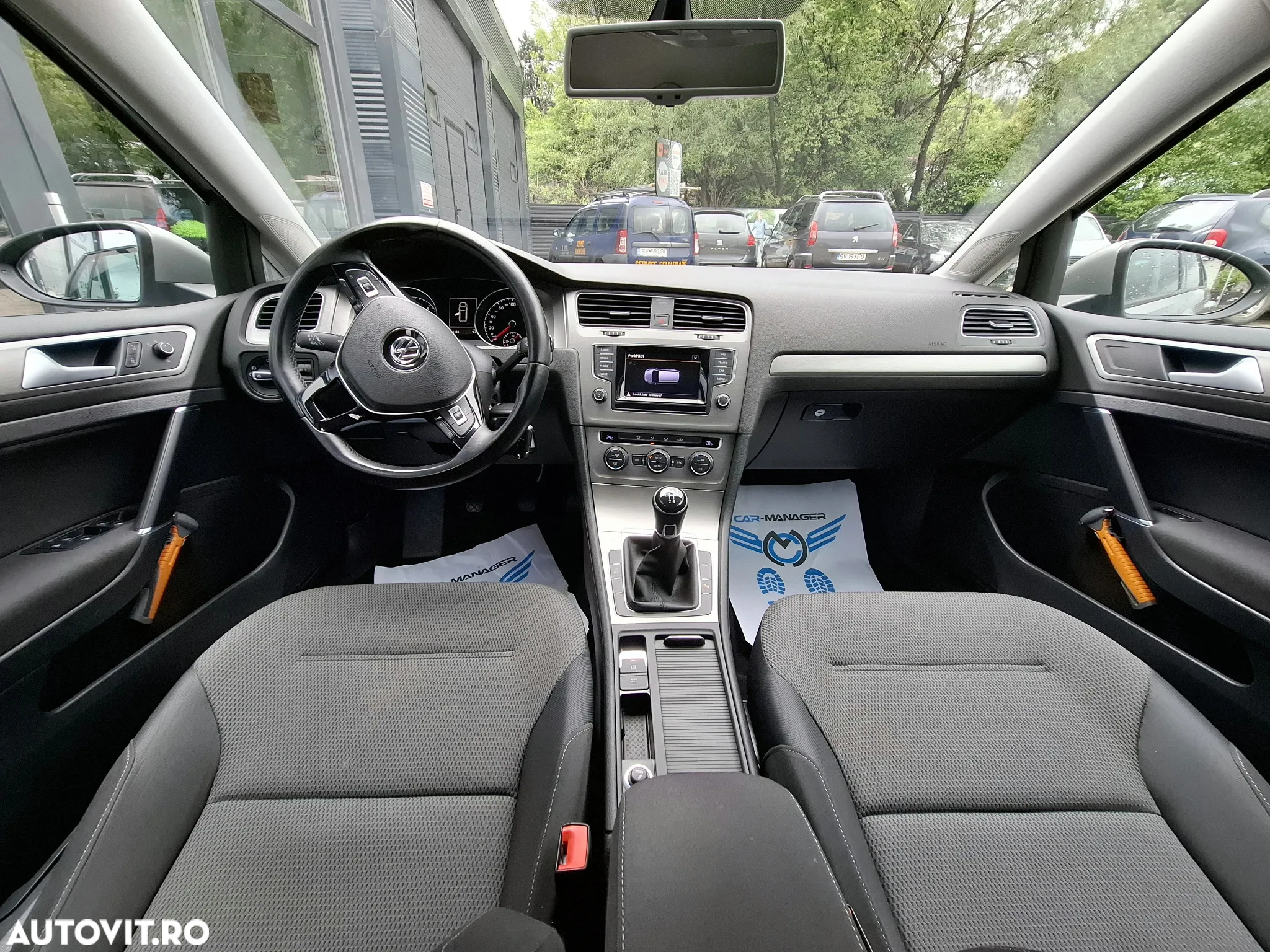 Volkswagen Golf 1.6 BlueTDI Comfortline - 7