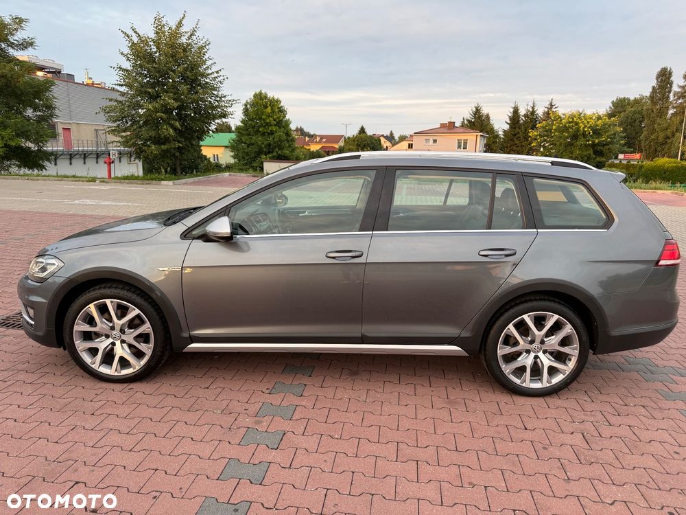Volkswagen Golf Alltrack - 2