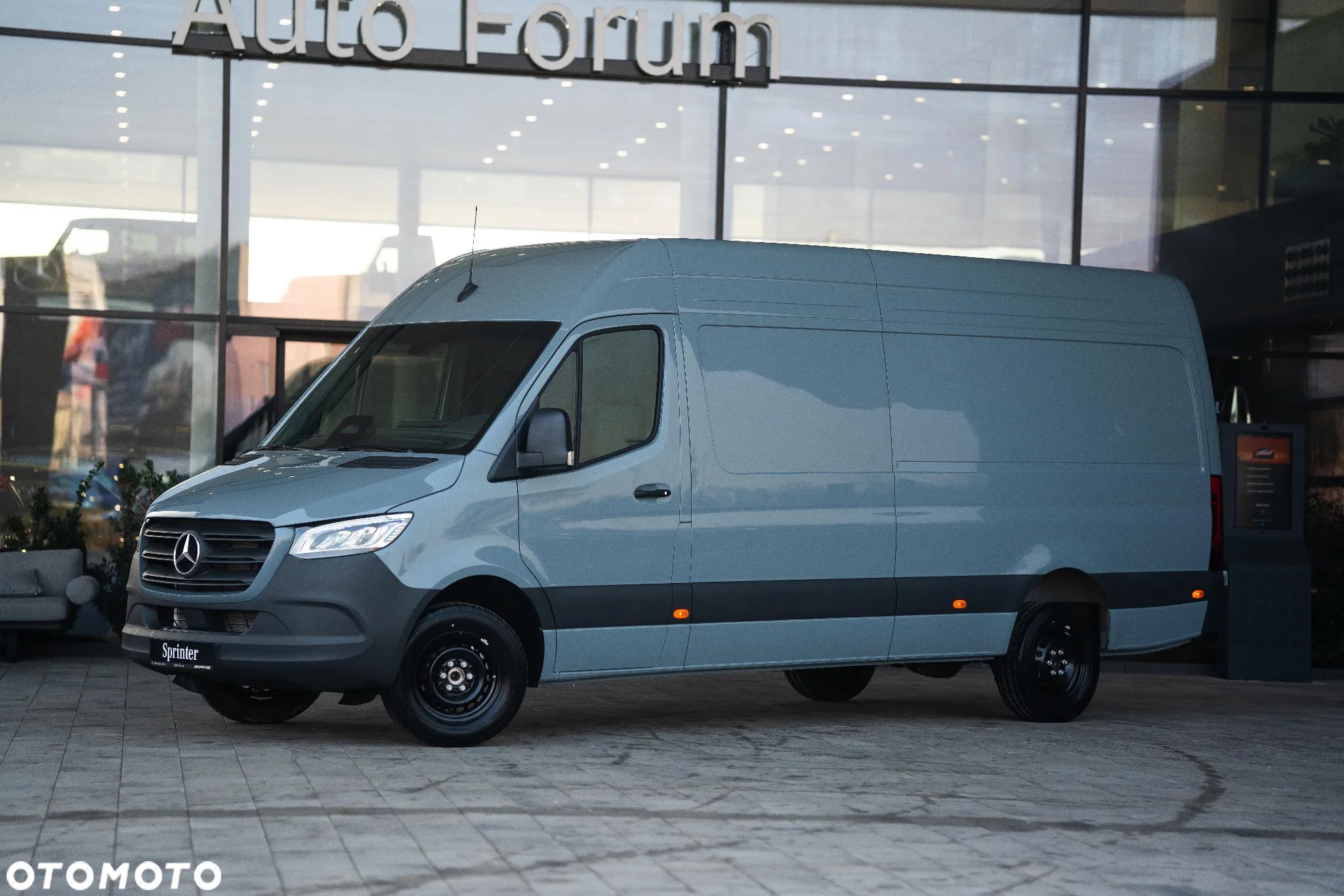 Mercedes-Benz Sprinter - 1