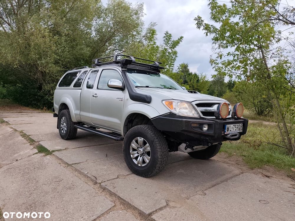 Toyota Hilux 2.5 D-4D SR5 - 1
