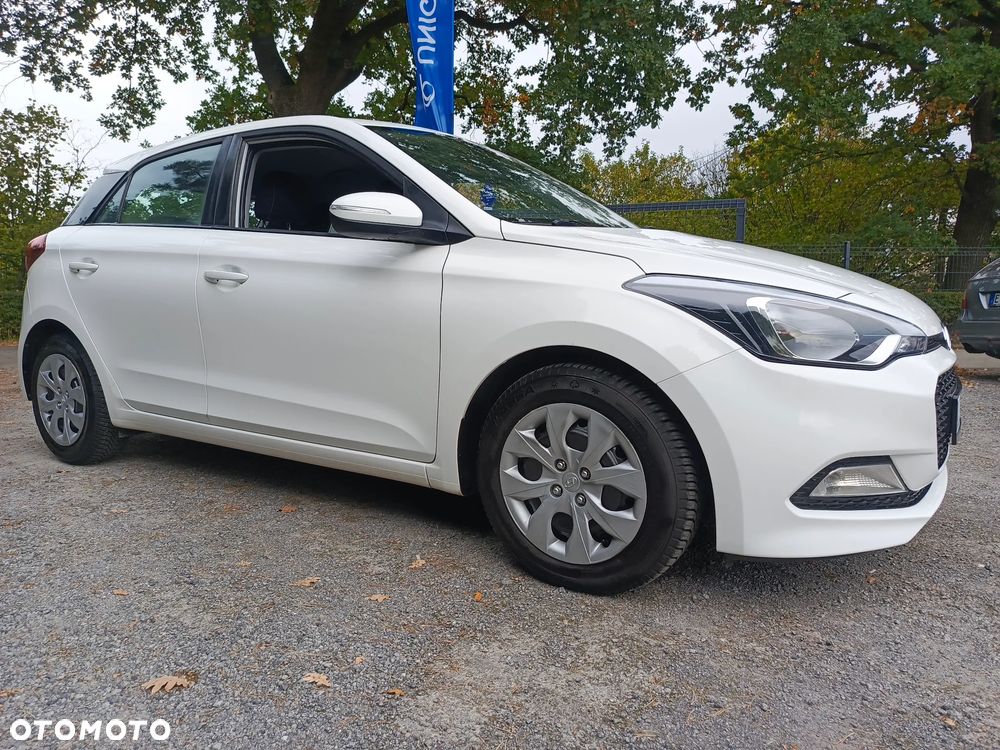 Hyundai i20 - 16