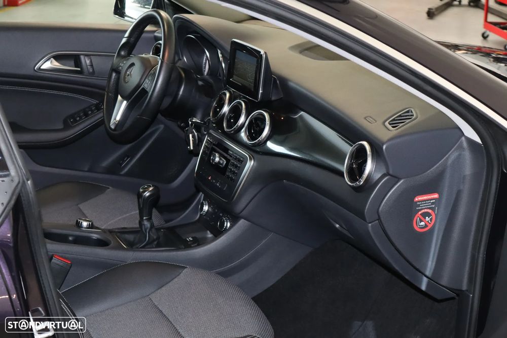 Mercedes-Benz CLA 180 (CDI) d - 10