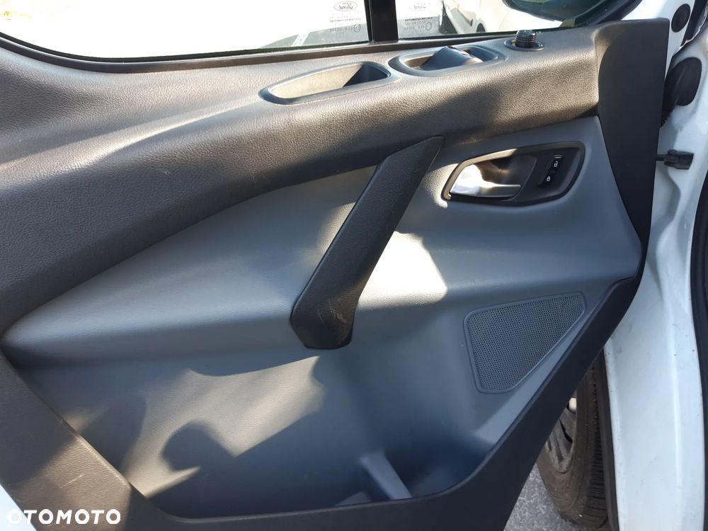Ford Transit Custom - 9