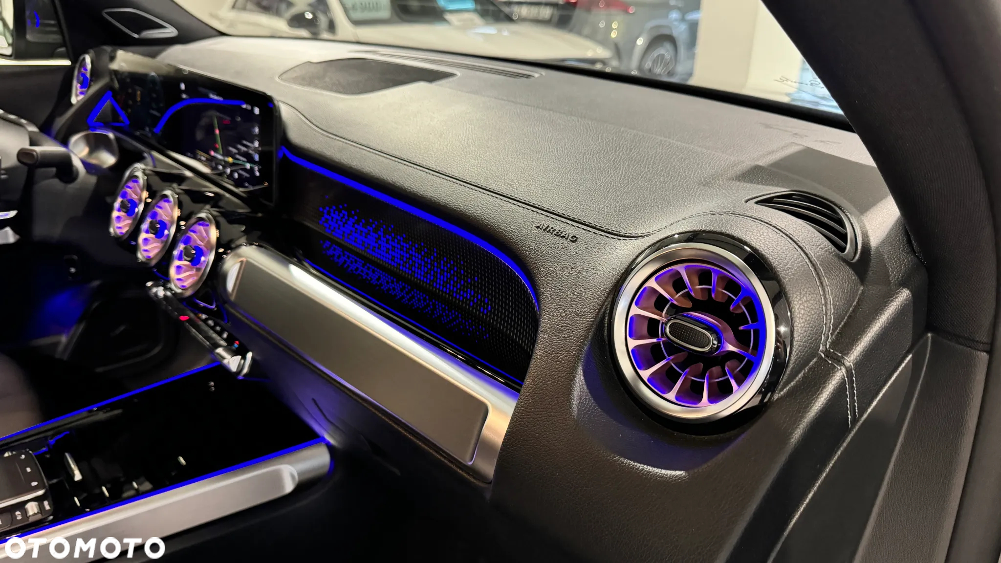 Mercedes-Benz EQB 250 66.5kWh Electric Art - 25