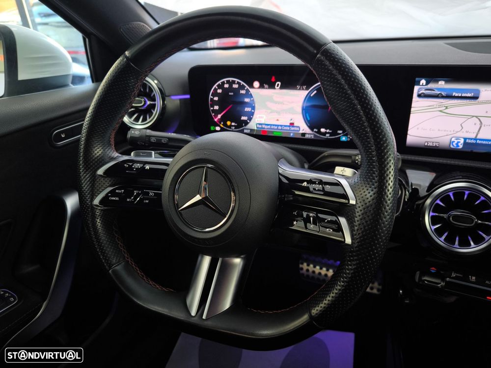 Mercedes-Benz A 250 e AMG Line - 17