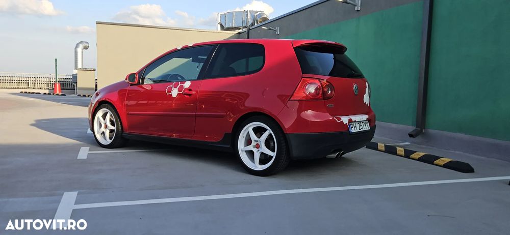 Volkswagen Golf 2.0 FSI GTI - 18