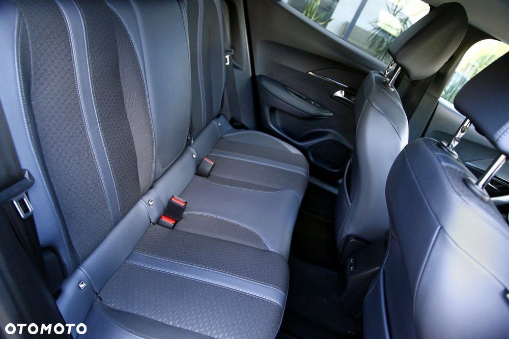Peugeot 2008 - 17