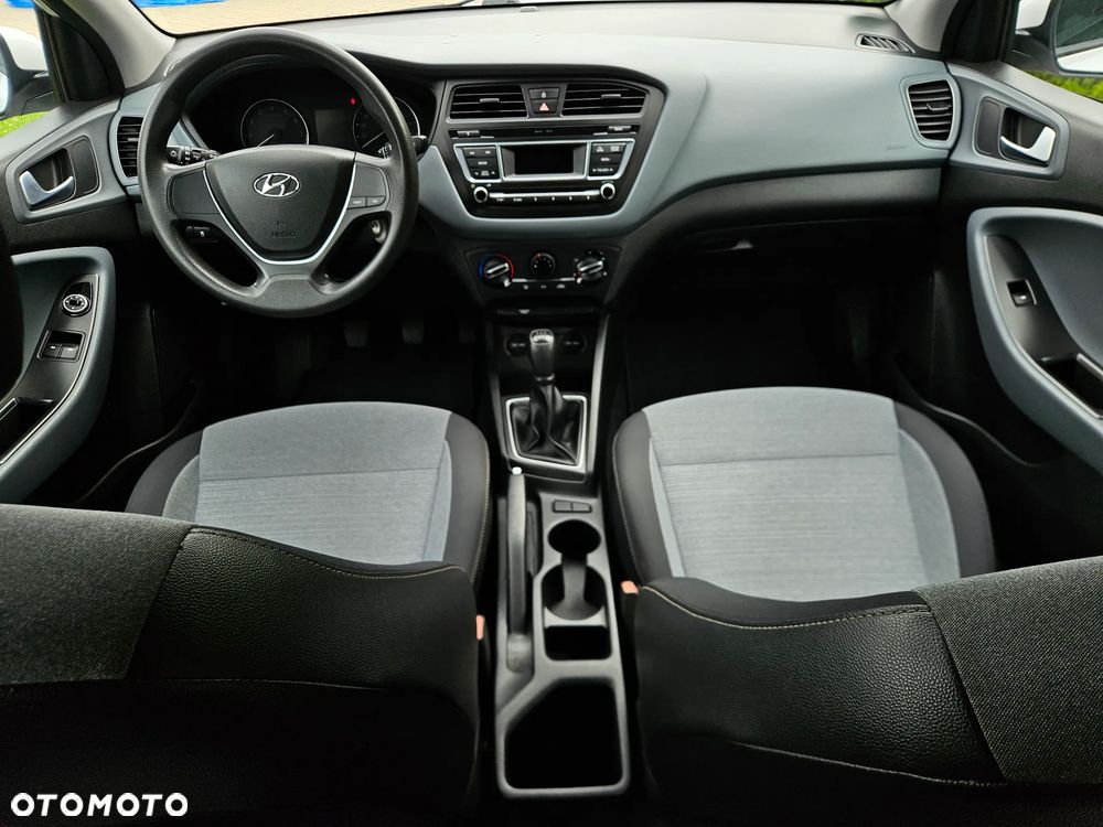 Hyundai i20 1.2 Select - 21