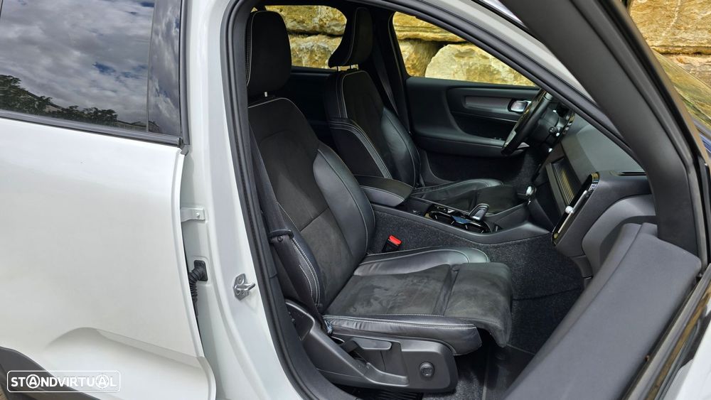 Volvo XC 40 - 29