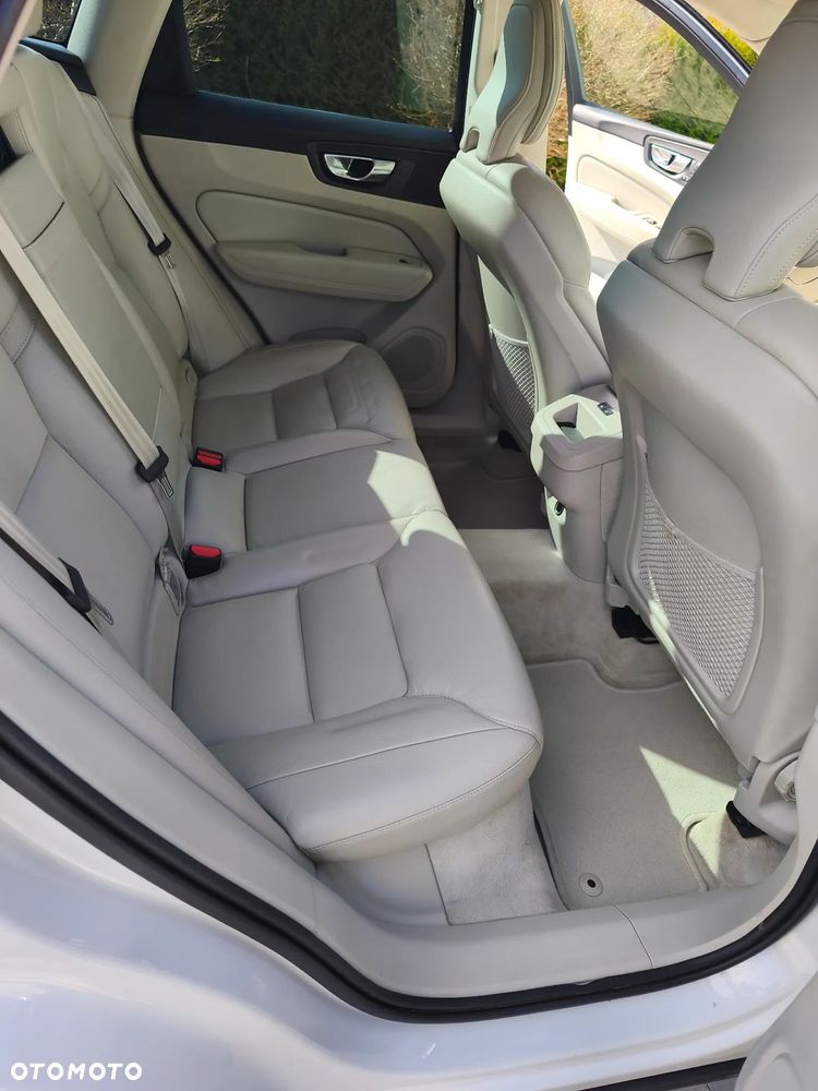 Volvo XC 60 D4 Inscription - 20