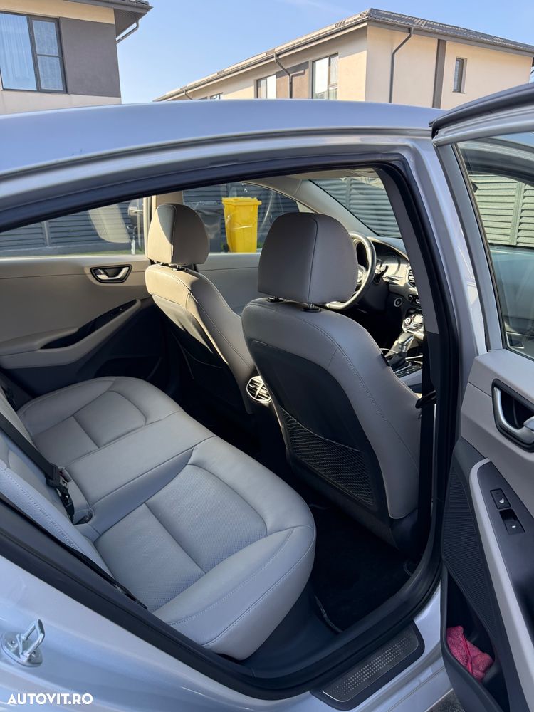 Hyundai IONIQ 1.6 GDI Premium - 14