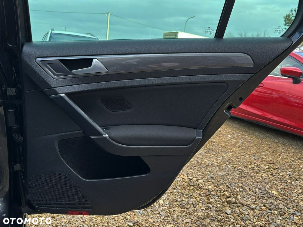 Volkswagen Golf 1.4 TSI BMT Highline - 22