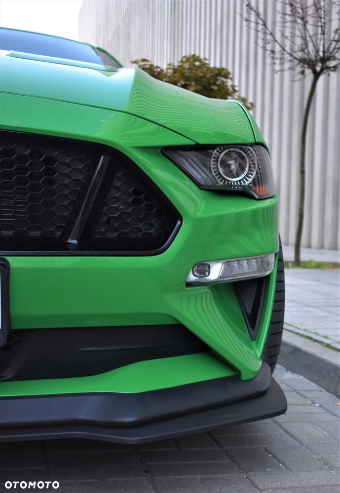 Ford Mustang - 5
