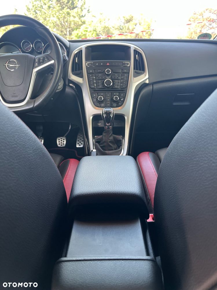 Opel Astra 2.0 BiTurbo CDTI DPF ecoFLEX SportsTourer St - 10