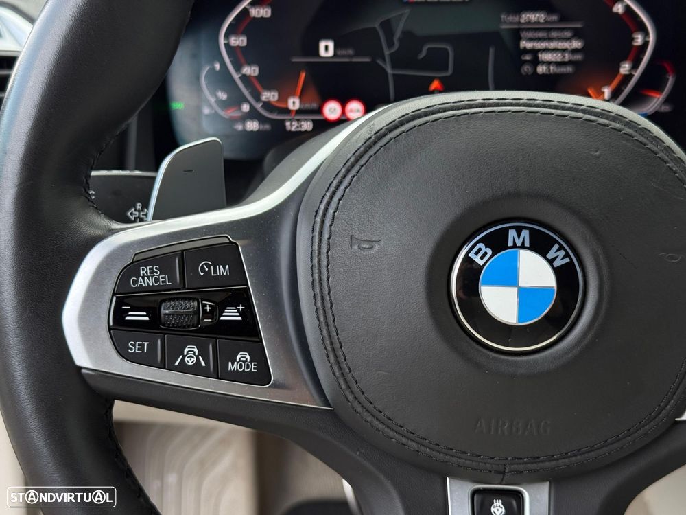 BMW M850i - 10
