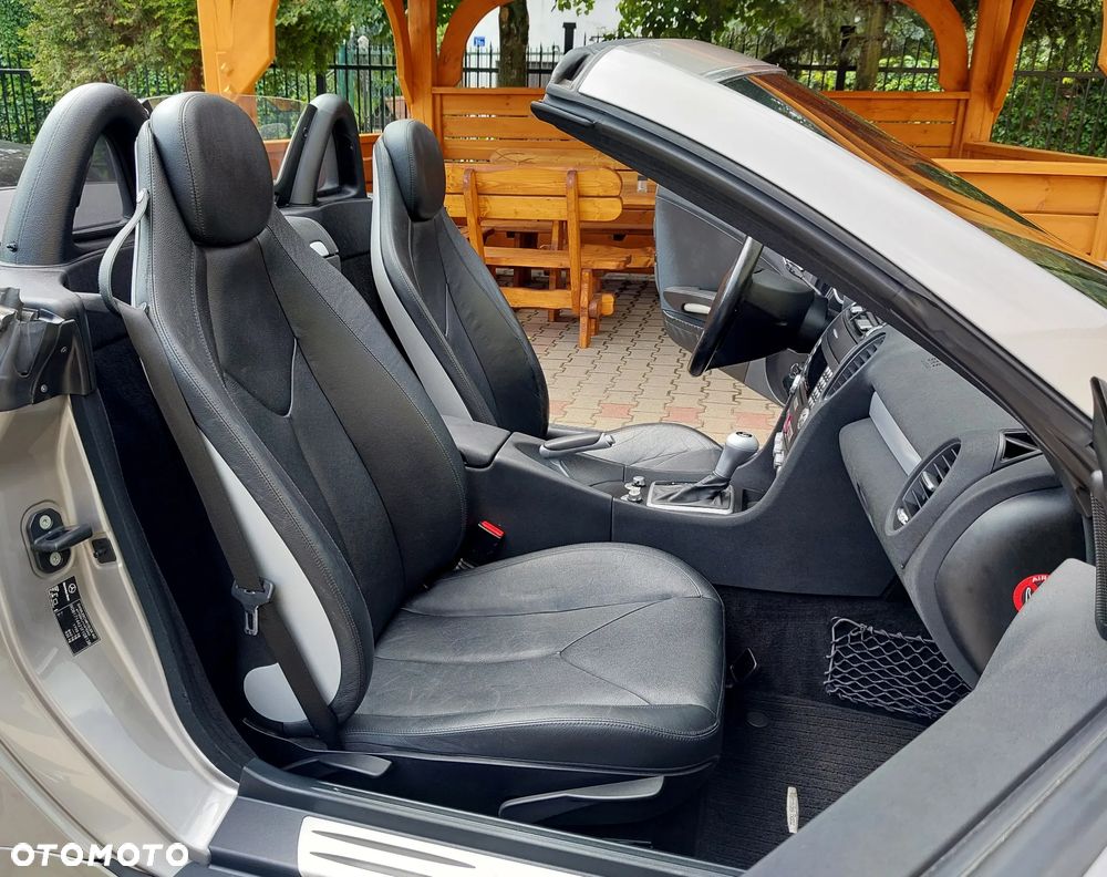 Mercedes-Benz SLK - 19