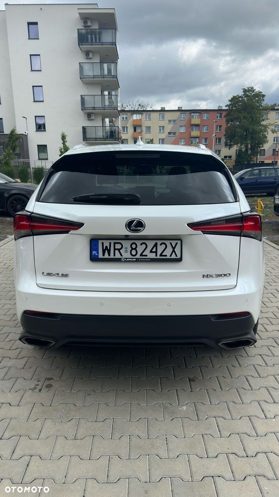 Lexus NX 300 Comfort AWD - 4