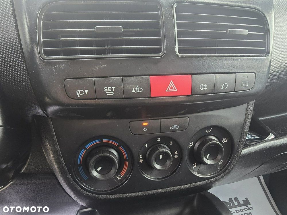 Opel Combo - 25