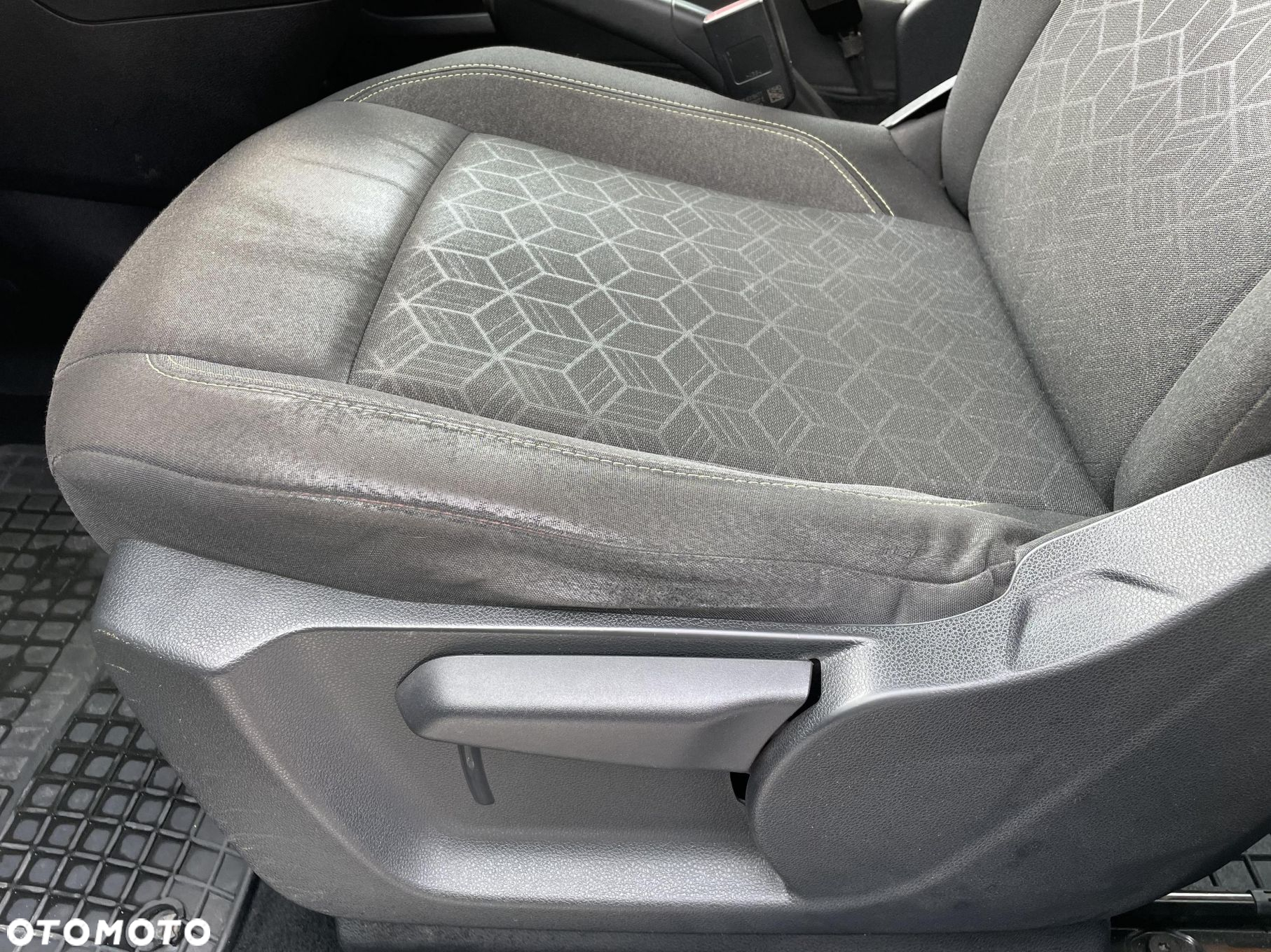 Peugeot Rifter 1.5 BlueHDI Active S&S - 12