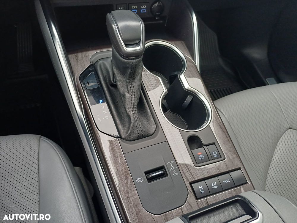 Toyota Highlander 2.5 L Dynamic Force 248CP Luxury Metallic - 22