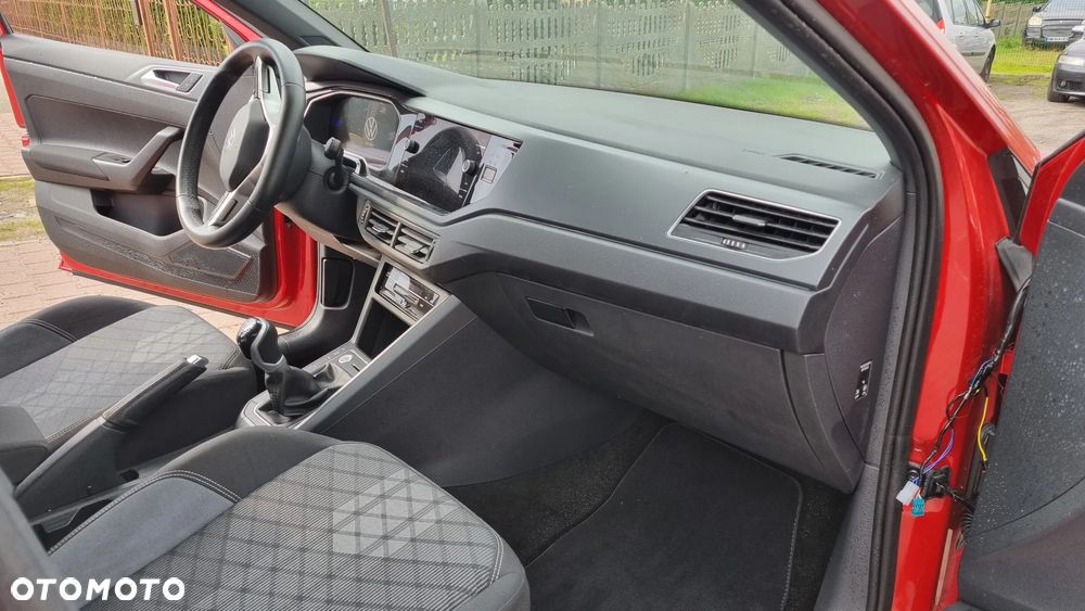 Volkswagen Polo 1.0 TSI OPF R-Line - 22