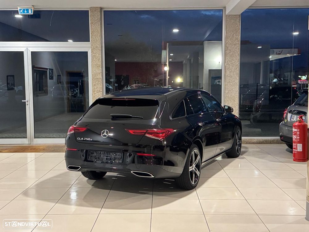 Mercedes-Benz CLA 250 e 8G-DCT Progressive - 1