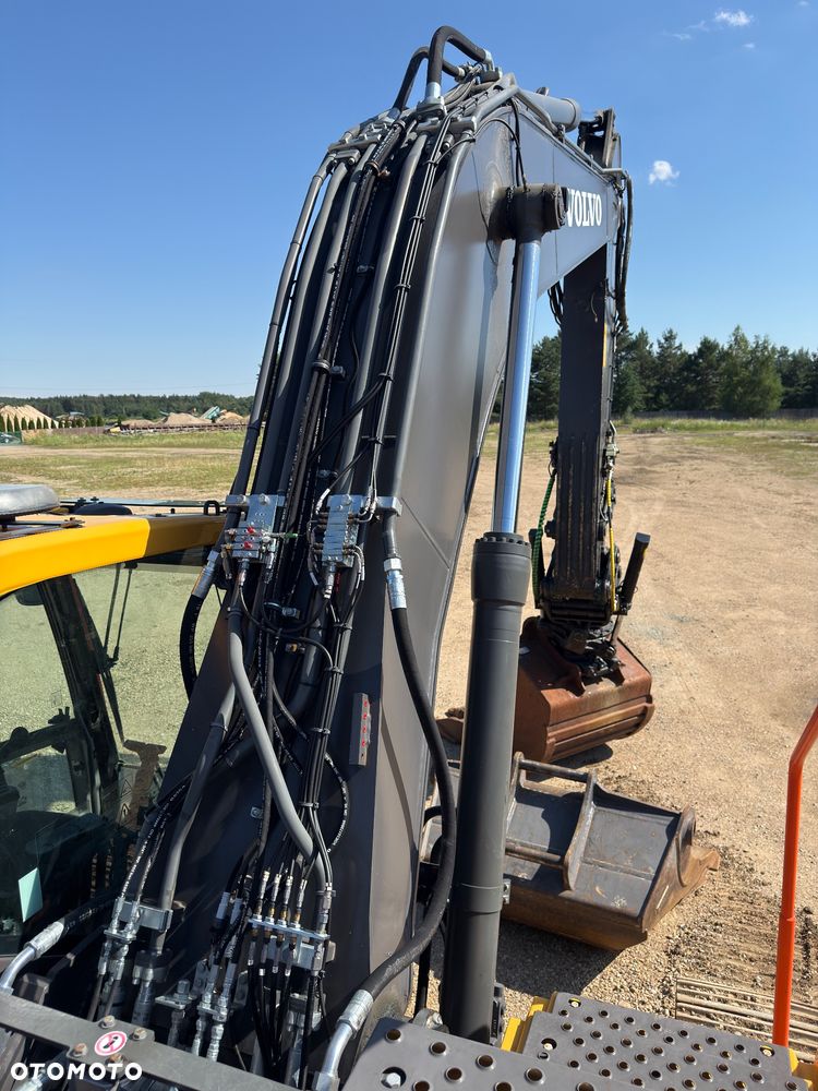 Volvo EC 250 EL - 13