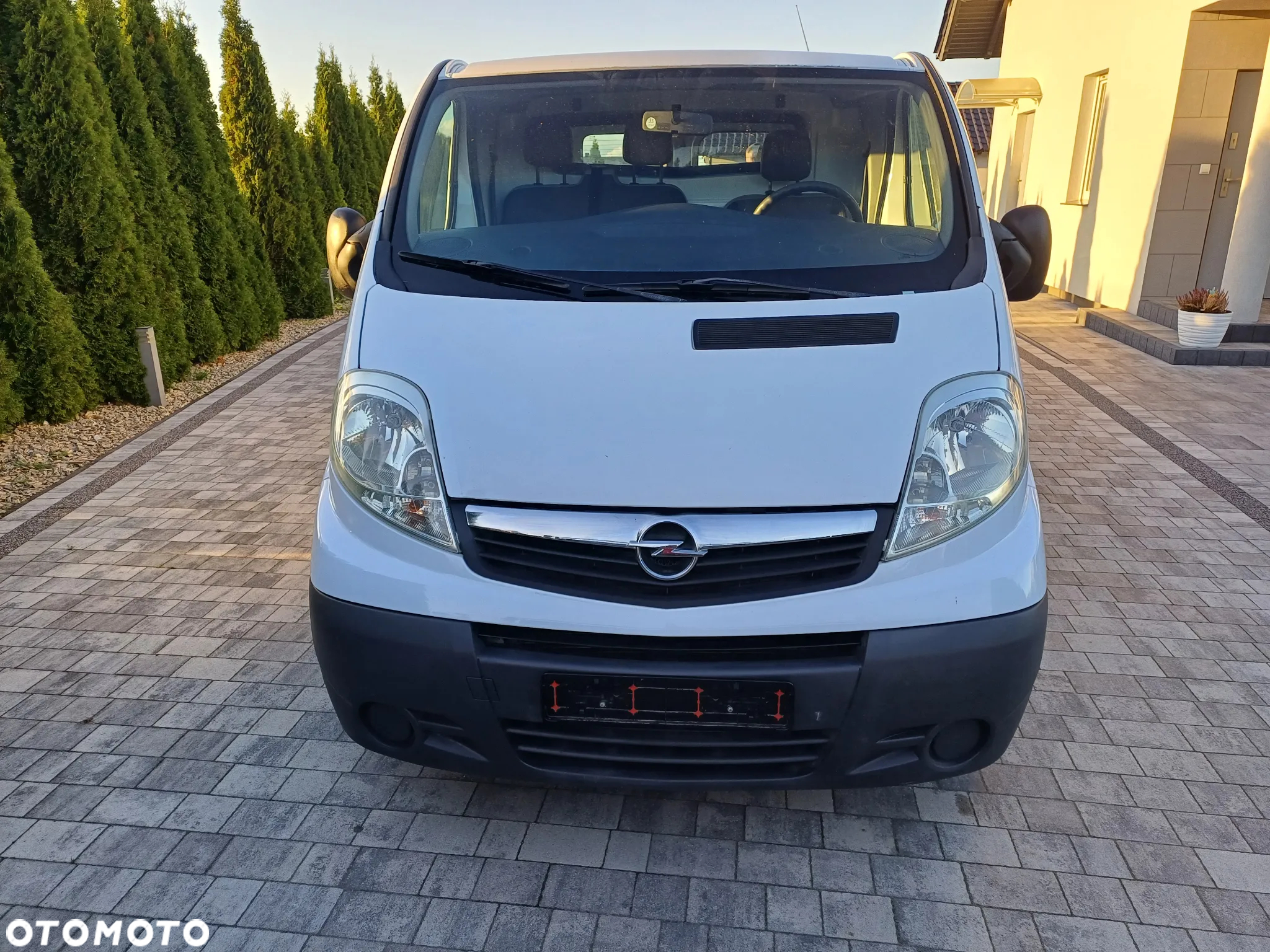 Opel VIVARO - 2