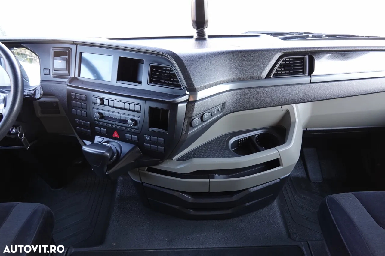 MAN TGX 18.470 / RETARDER / TOATE PE PERNE / MODEL NOU / GM / ANVELOPE 100% / DUPA CONTRACTUL DE SERVICE - 31