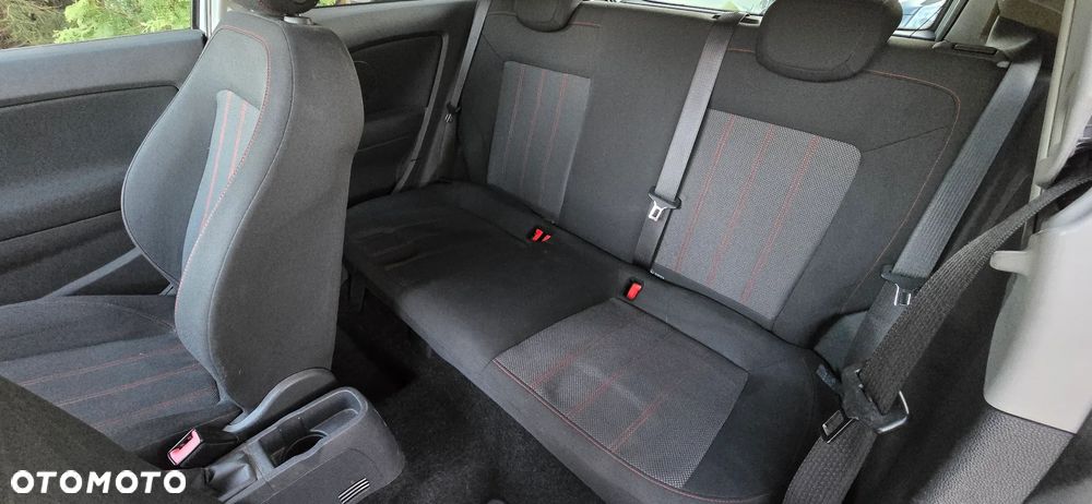 Opel Corsa 1.4 16V Color Edition - 16