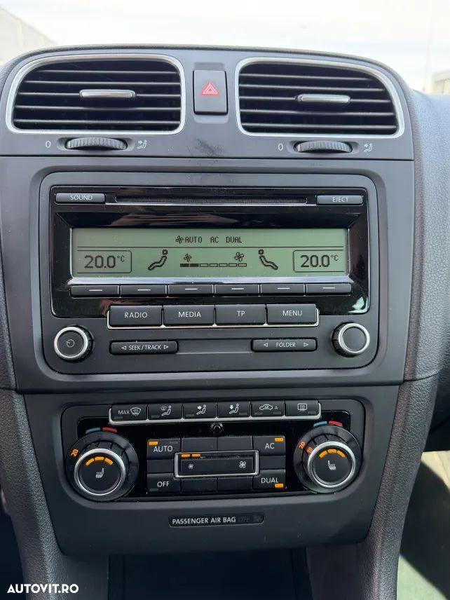 Volkswagen Golf 1.6 TDI DPF Team - 11