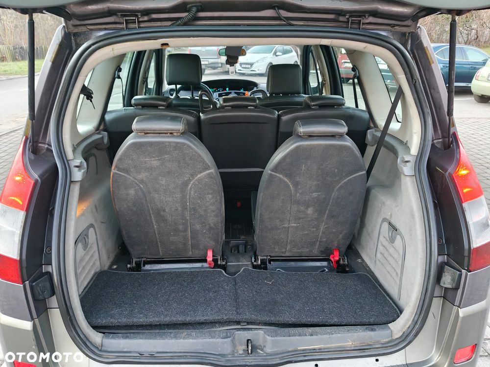 Renault Scenic 1.6 16V Expression - 21