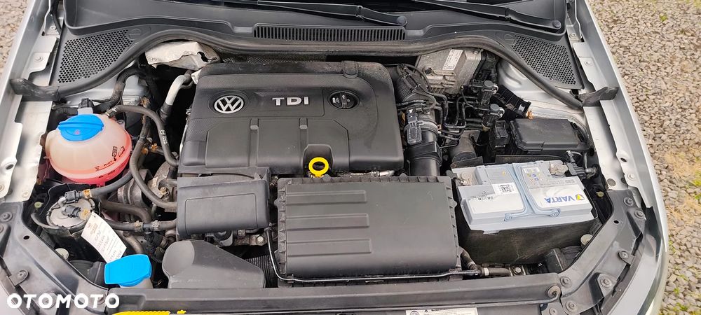 Volkswagen Polo - 22