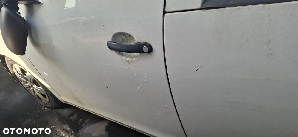 SKODA ROOMSTER LIFT 1.2 12V CGPA 10-15 PÓŁOŚ LEWA PRAWA - 19