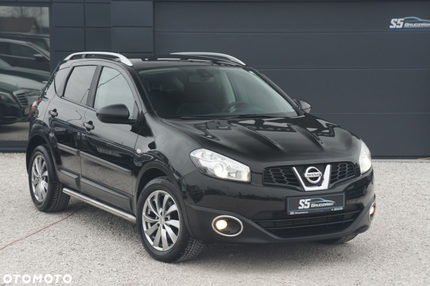 Nissan Qashqai - 2