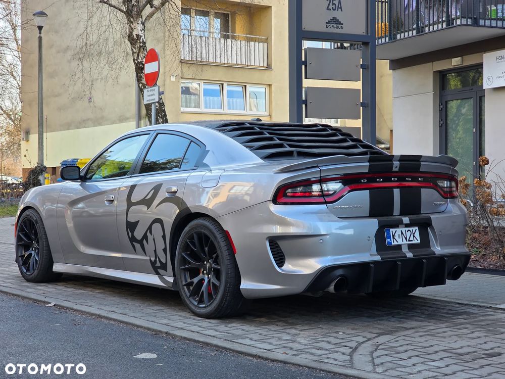 Dodge Charger - 4