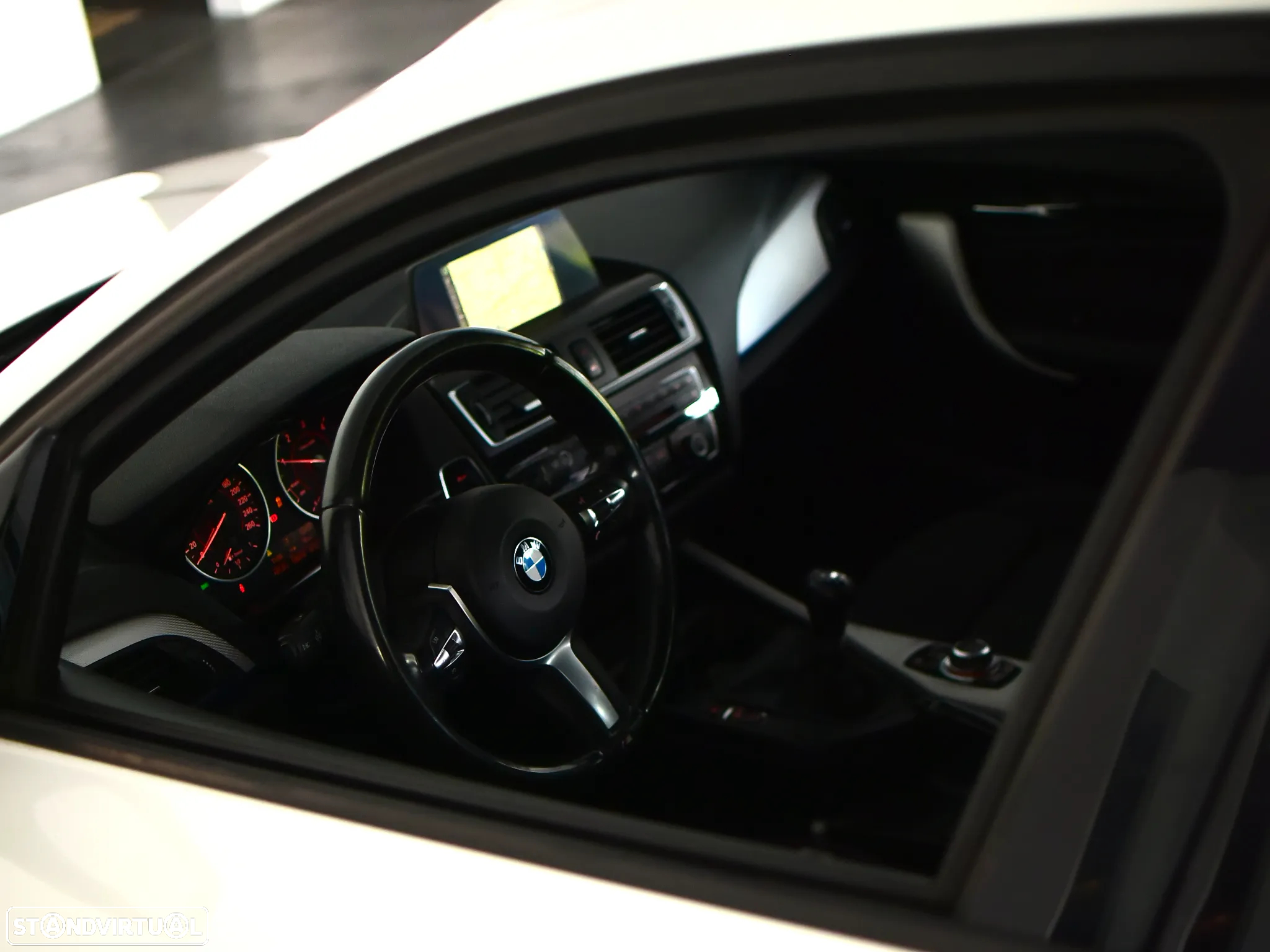 BMW 116 d Pack M - 6