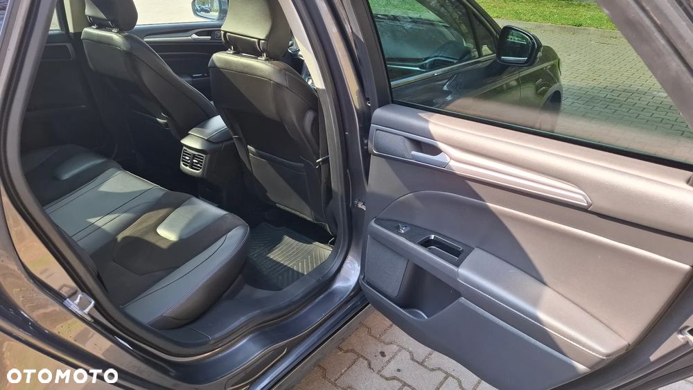 Ford Mondeo 2.0 TDCi Titanium PowerShift - 14