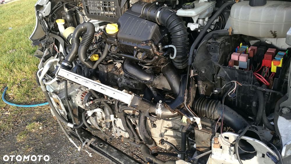 silnik trafic vivaro primastar 2.0 dci m9r 129tys - 4