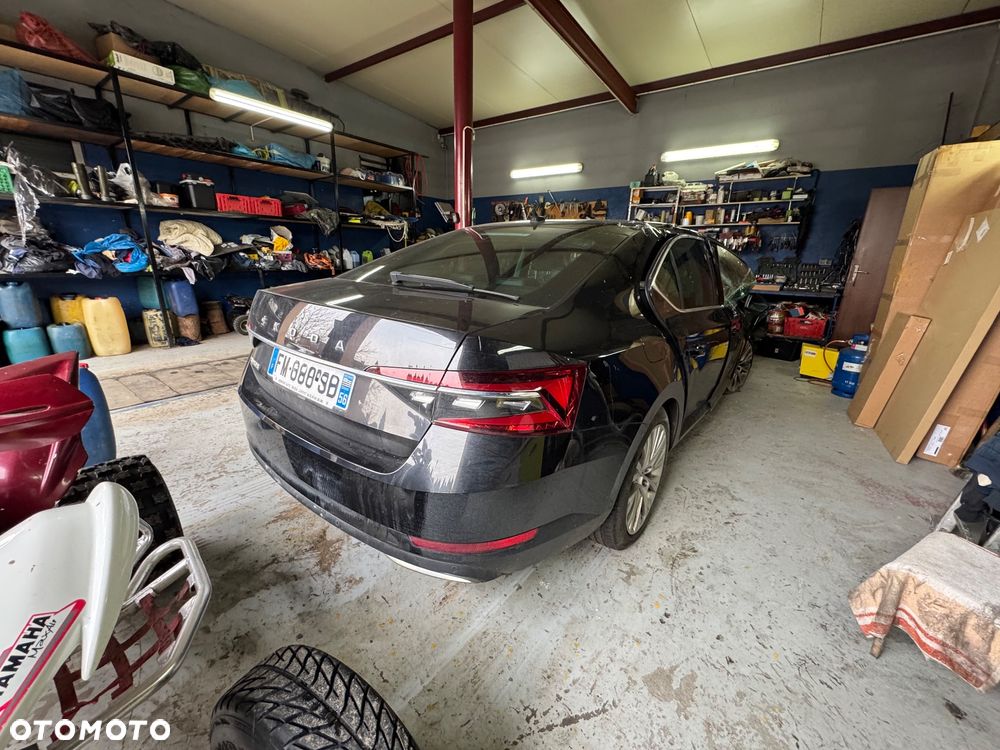Skoda Superb 2.0 TSI DSG L&K - 5