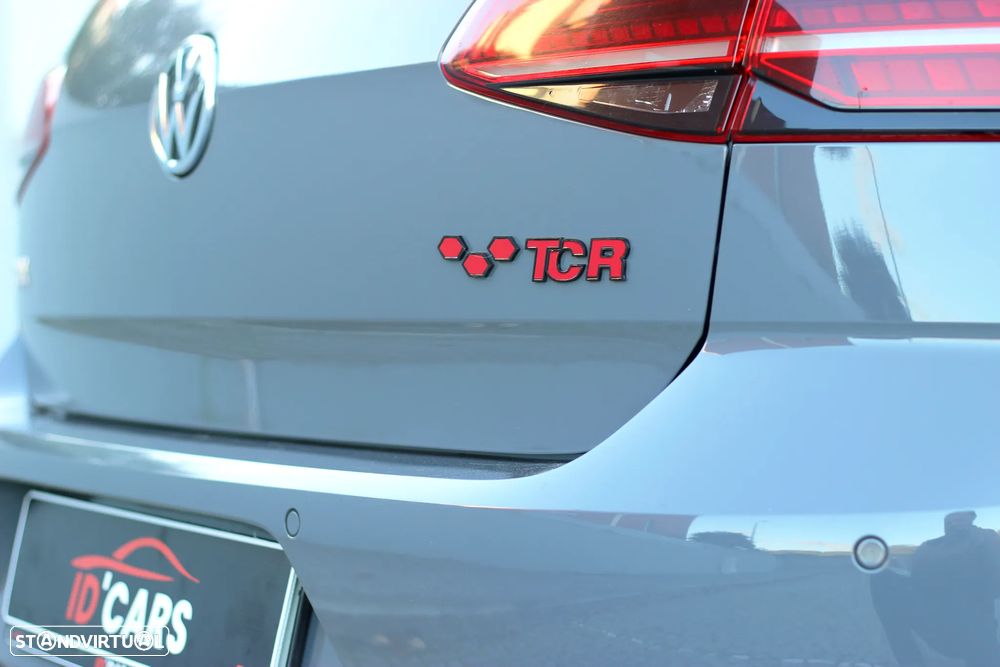 VW Golf 2.0 TSI GTi TCR DSG - 19