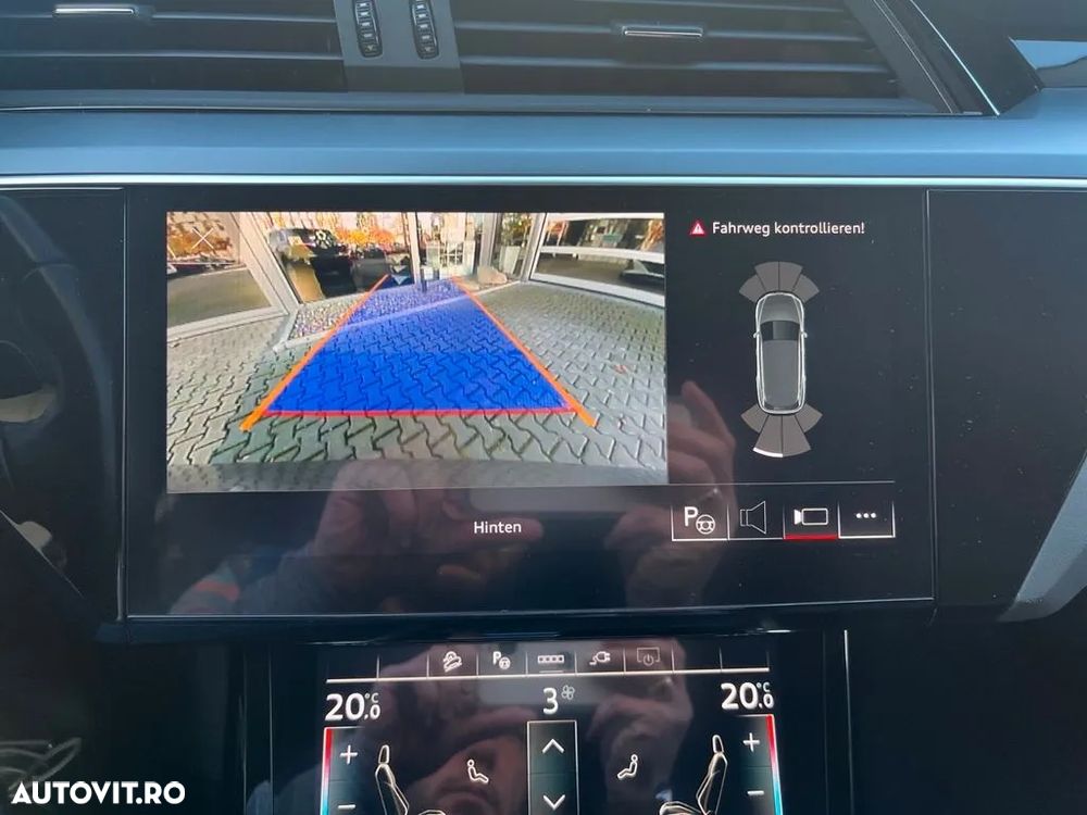 Audi e-tron 50 quattro - 6