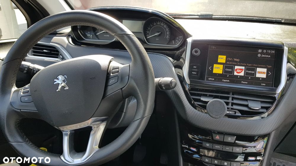 Peugeot 2008 1.2 Pure Tech GPF Active S&S - 16