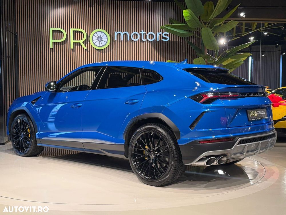 Lamborghini URUS - 16